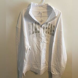 Las Vegas Quarter Zip Sweatshirt Women’s 2XL White Super Soft Lightweight NWT